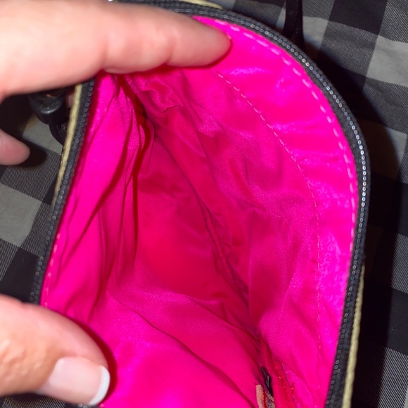 Dooney & Bourke Crossbody! - Picture 5 of 5